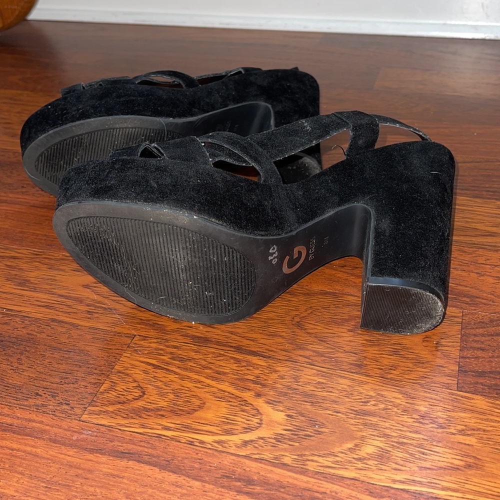 G by Guess heels - Picture 5 of 6